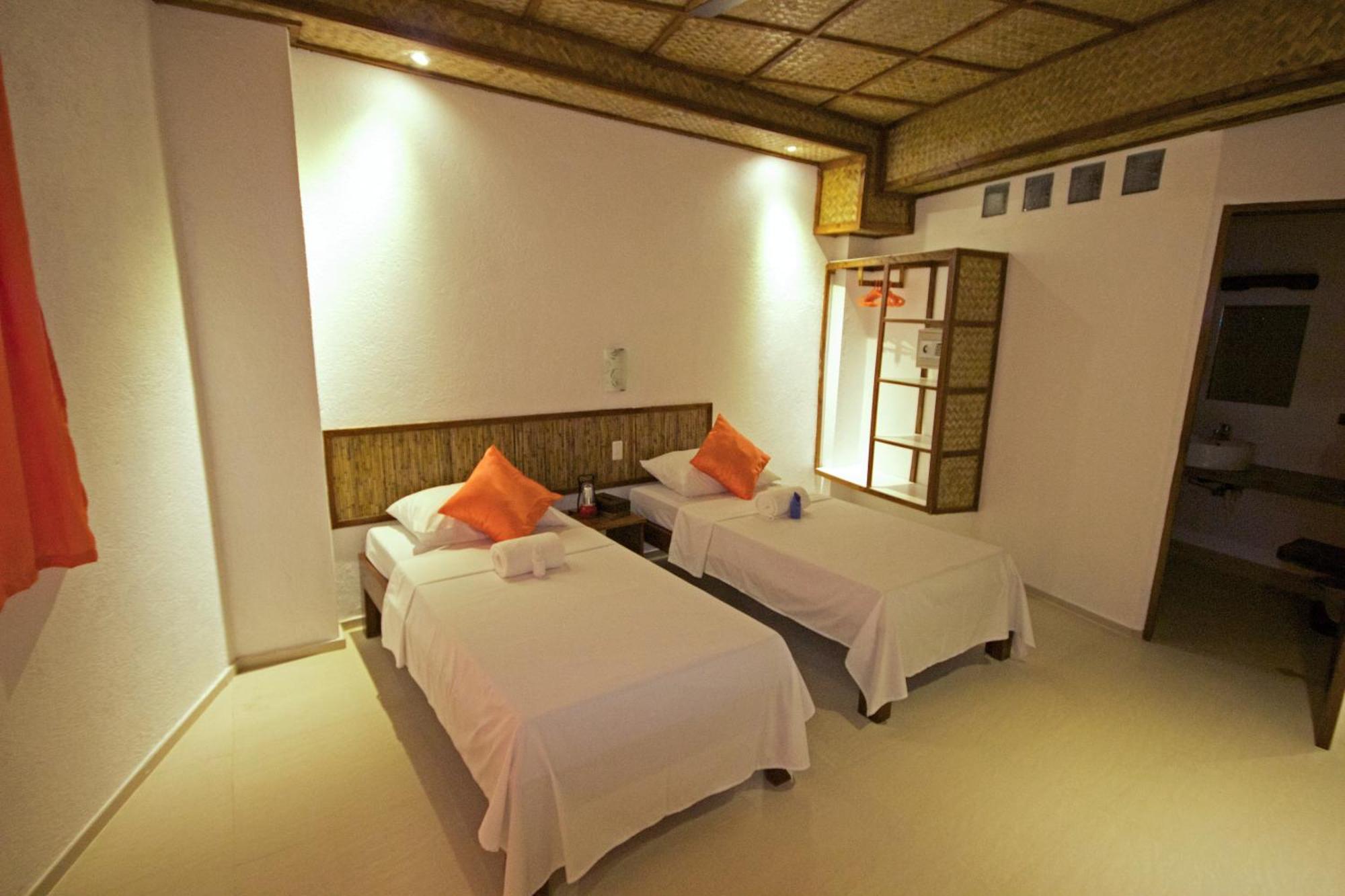 Ralph'S Place Balabag  Phòng bức ảnh